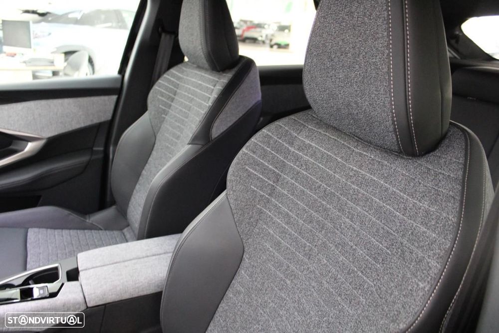 Peugeot E-3008 73 kWh Allure - 14