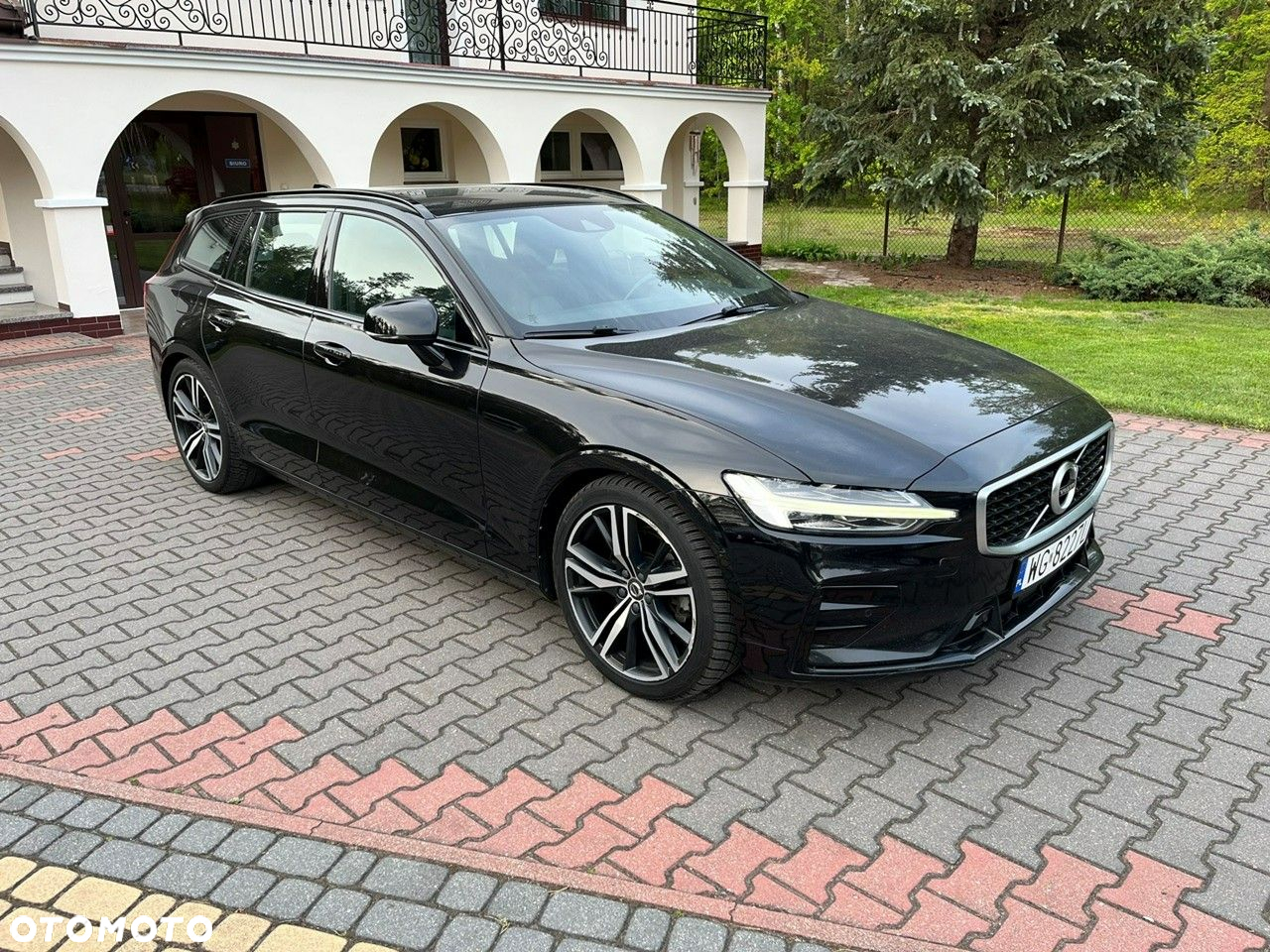 Volvo V60 T4 R-Design - 5