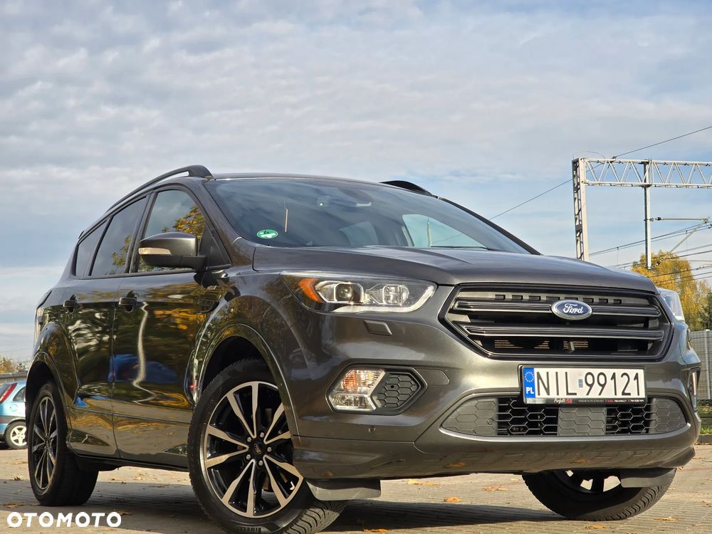 Ford Kuga 1.5 EcoBoost 2x4 ST-Line - 35