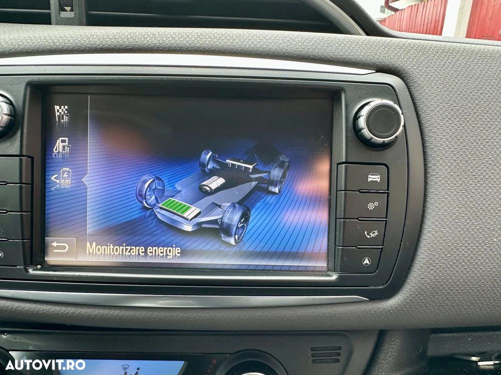 Toyota Yaris - 12