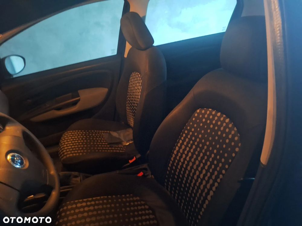 Fiat Punto - 13