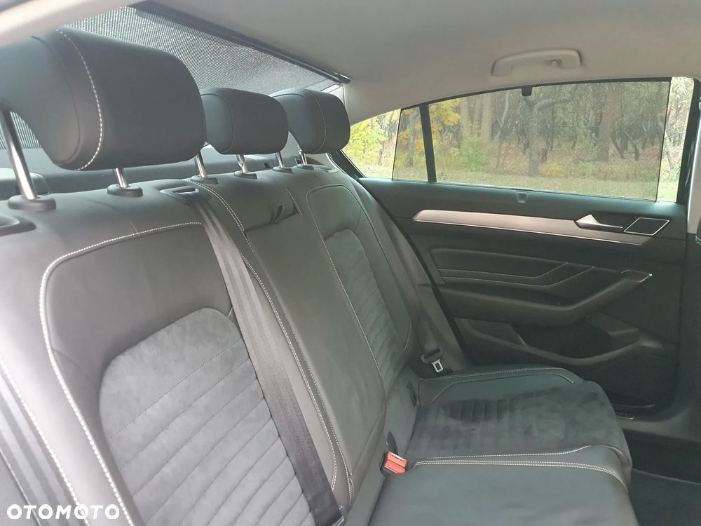 Volkswagen Passat 2.0 TSI Elegance DSG - 16