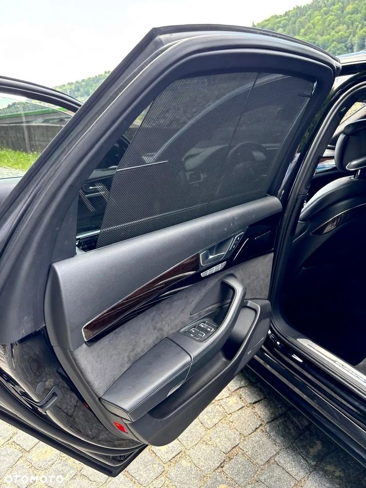 Audi S8 Plus 4.0 TFSI Quattro - 16