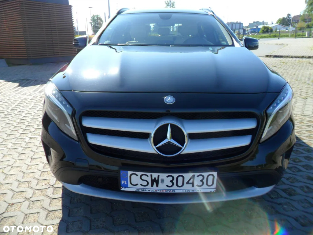 Mercedes-Benz GLA - 3