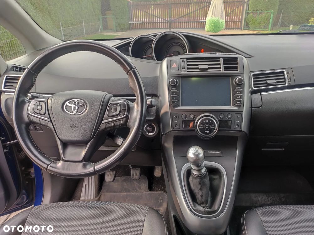 Toyota Verso 1.6 D-4D Prestige 7os EU6 - 6