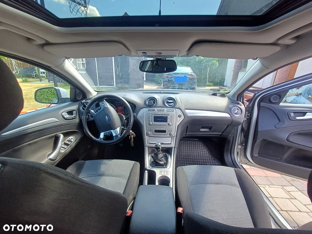 Ford Mondeo - 10