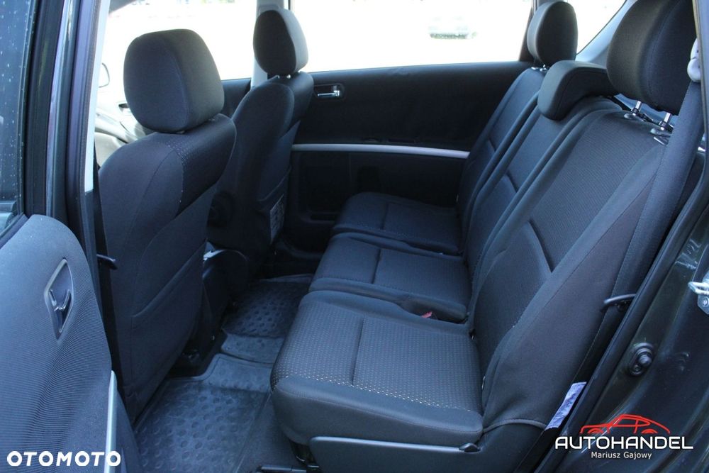 Toyota Corolla Verso - 19