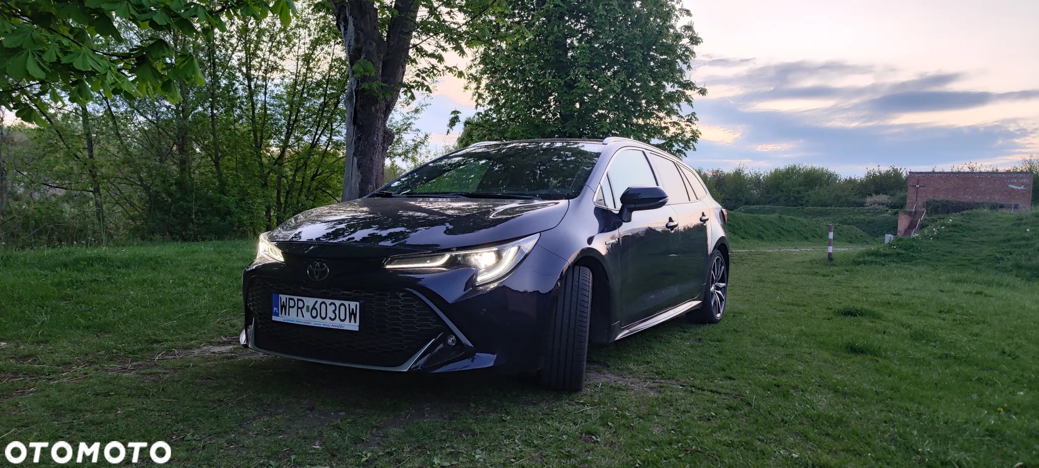 Toyota Corolla - 2
