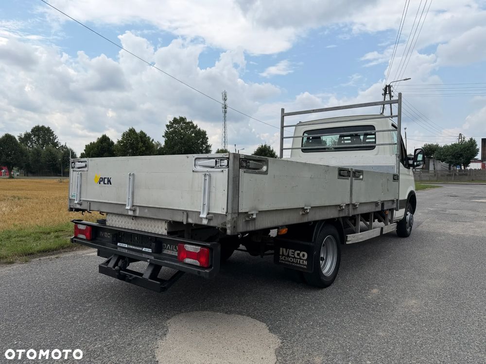Iveco 50C15 * 3.0 / 150KM * Rama / Skrzyniowe * Koła bliźniacze * Rozstaw osi: 3.75m * - 15