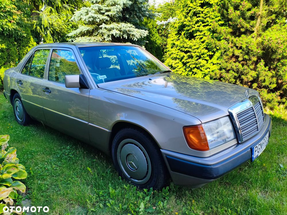 Mercedes-Benz W124 (1984-1993) ver-standard - 2