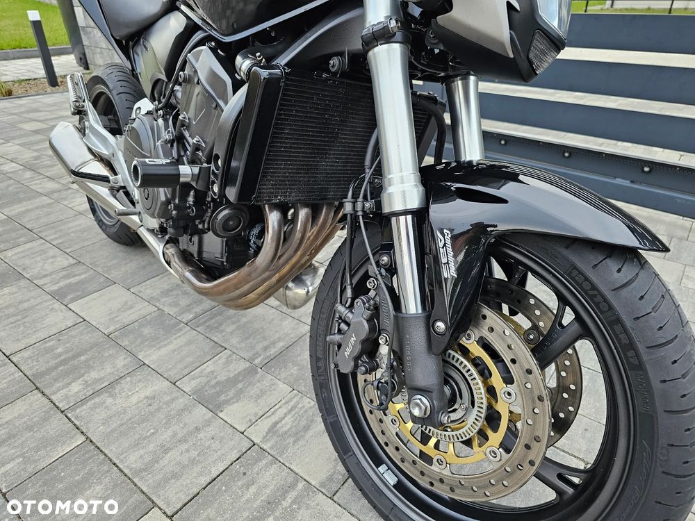 Honda Hornet - 7