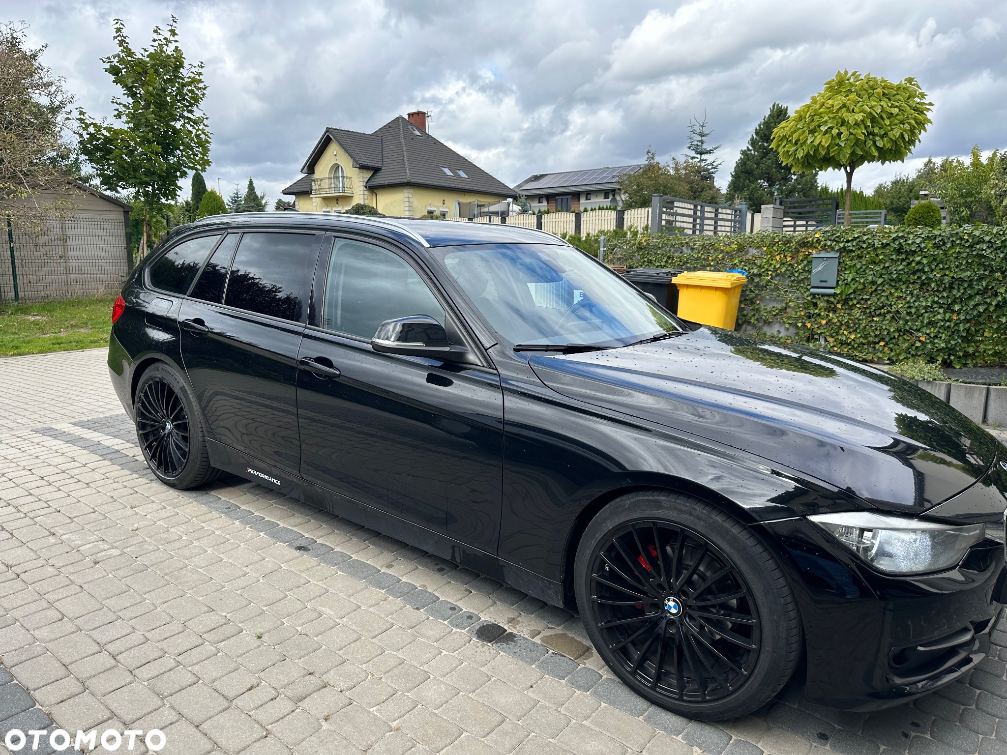 BMW Seria 3 318d Touring - 3