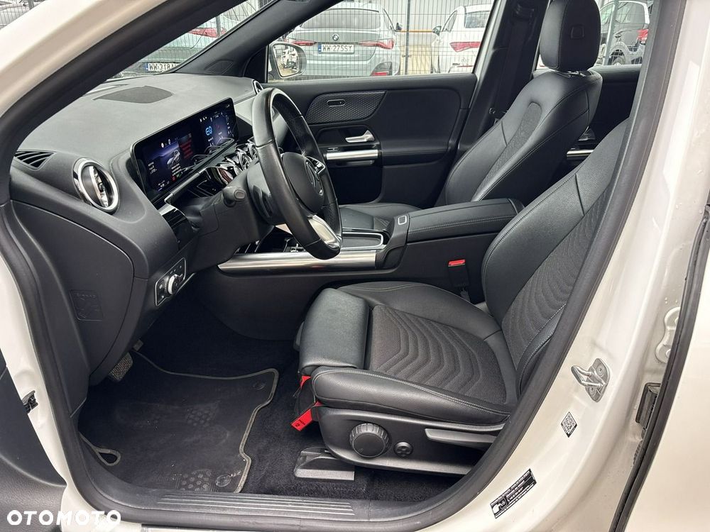 Mercedes-Benz EQA - 11