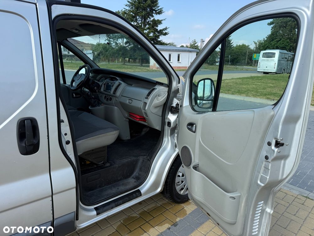 Opel Vivaro - 13
