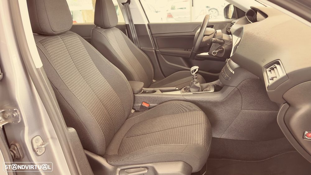 Peugeot 308 1.2 PureTech Active Pack - 15