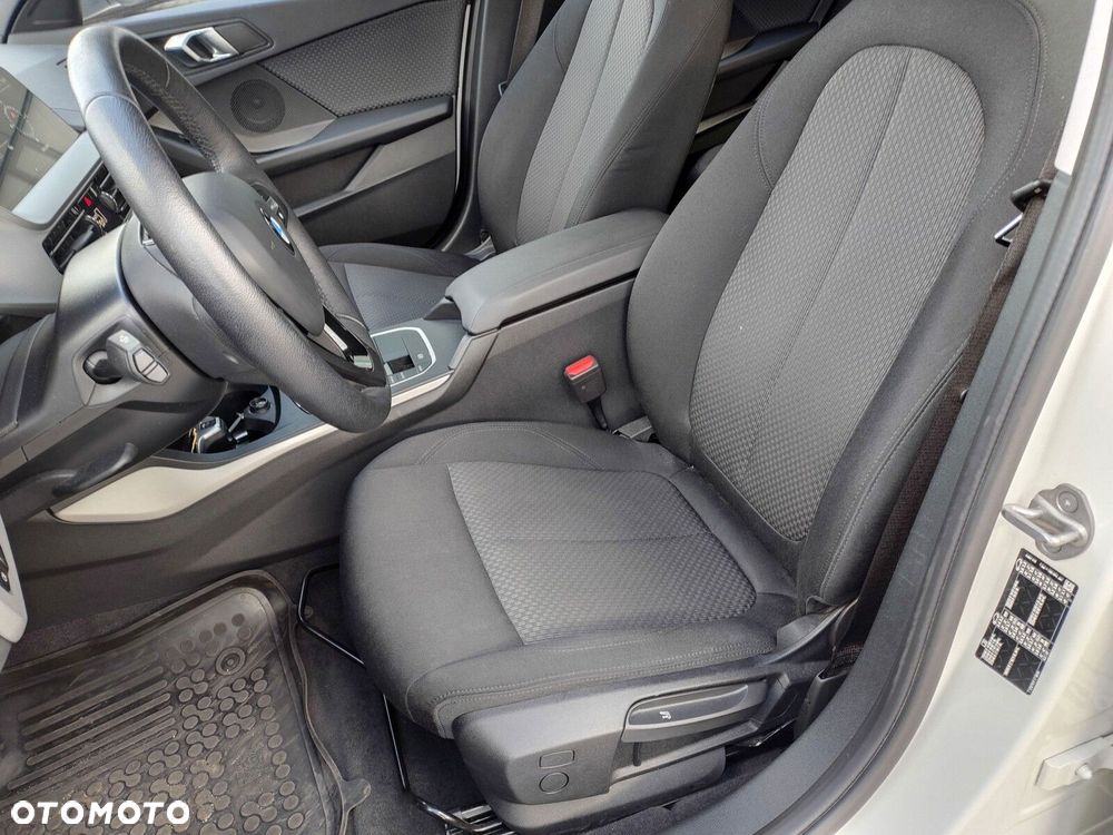 BMW Seria 1 118i Advantage - 11