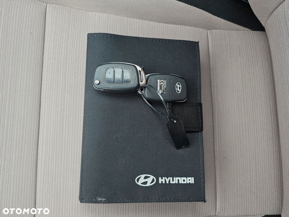 Hyundai i20 blue 1.2 Classic - 27