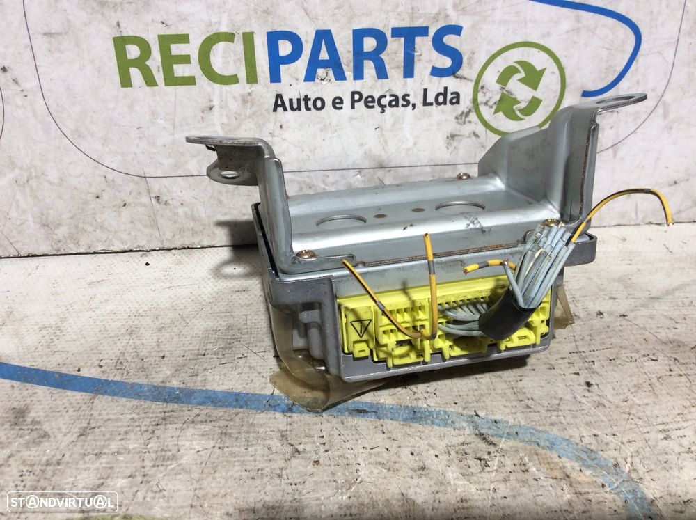 Centralina de airbag Toyota Yaris Ref. 89170-52040 - 2