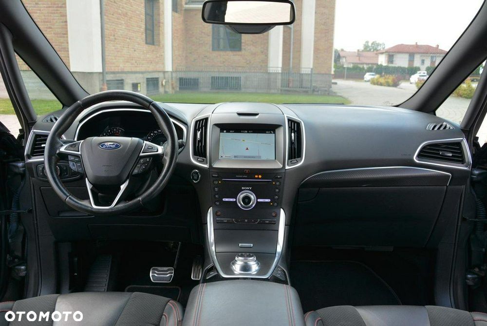 Ford S-Max - 25