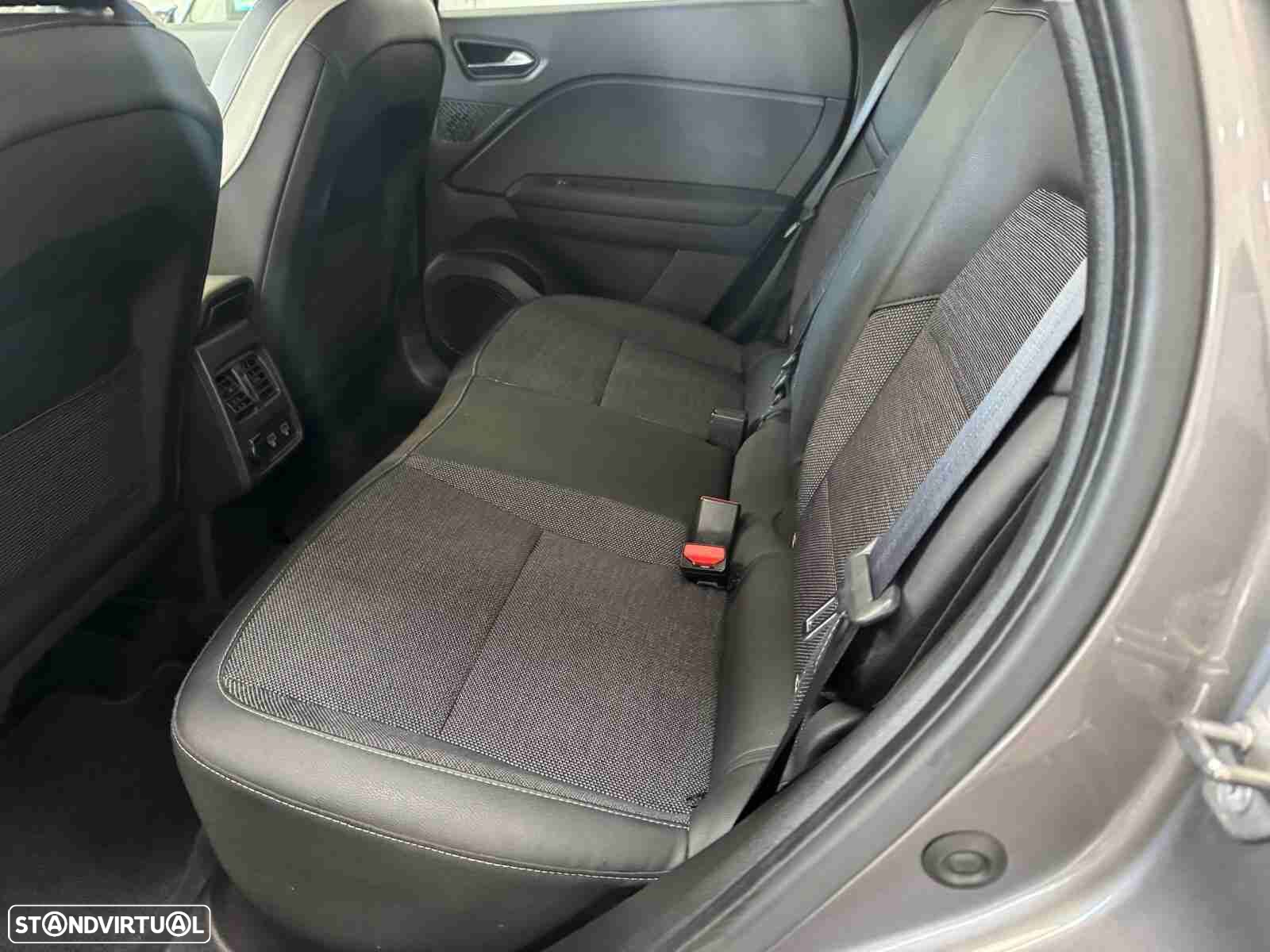 Renault Captur 1.0 TCe Techno - 15