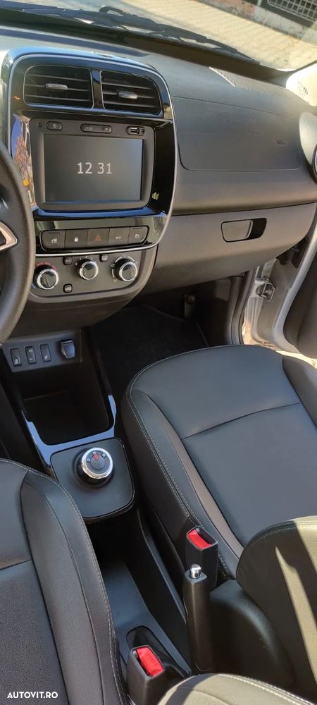 Dacia Spring Expression - 12