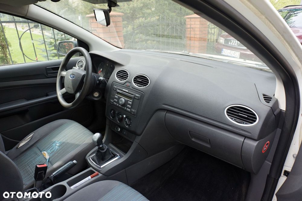 FORD FOCUS II MK2 5D HB 2005 N3 1.6 TDCI HHDA 90KM MTX75 BIAŁY na części - 10