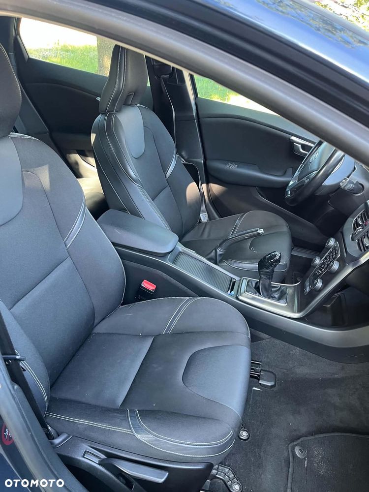 Volvo V40 - 14