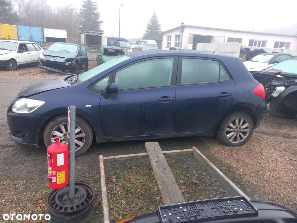 Toyota Auris 2.0 D4D 07r 8S6 wszystkie części - 2
