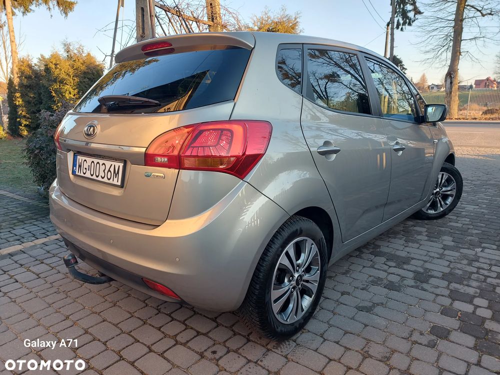 Kia Venga - 11