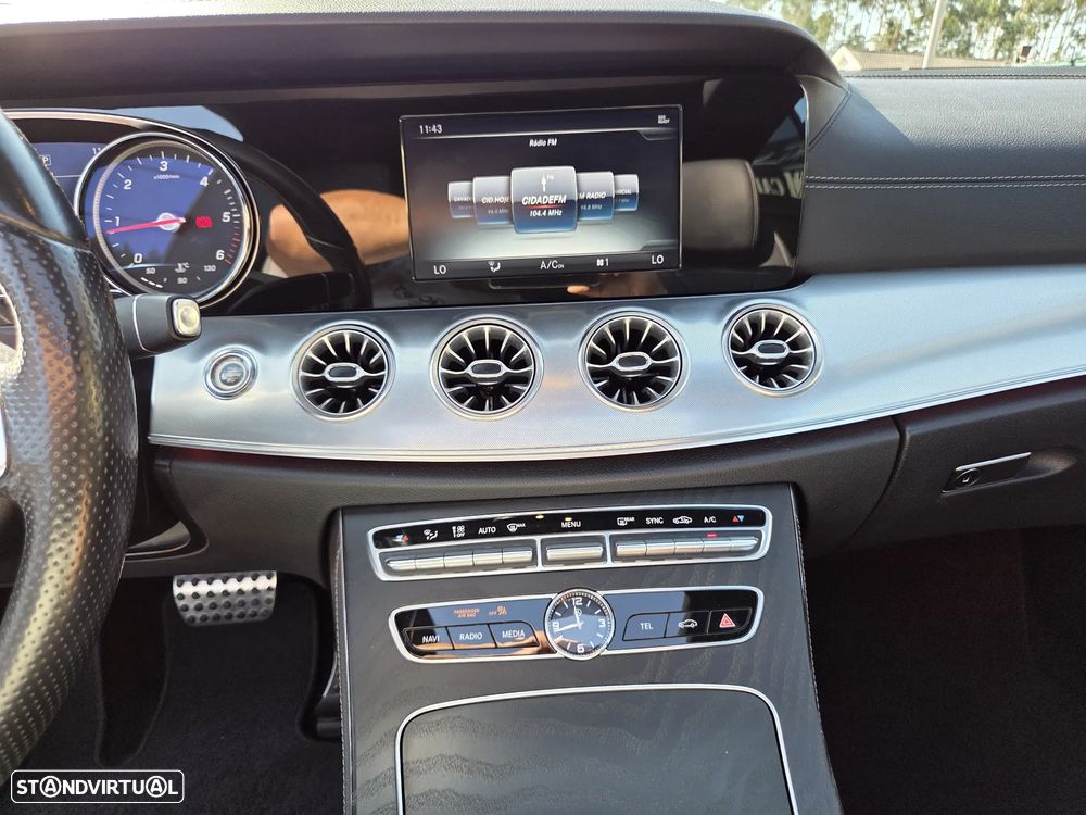 Mercedes-Benz E 220 d Coupe 9G-TRONIC AMG Line - 25