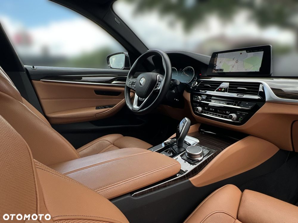BMW Seria 5 540i xDrive - 20