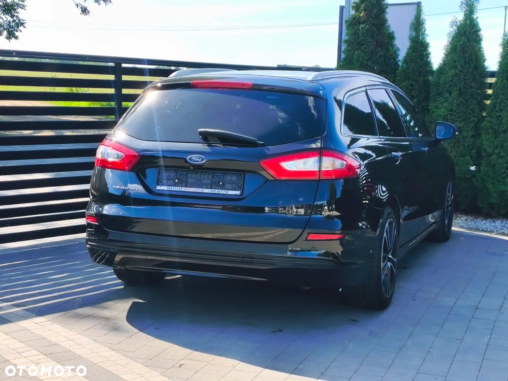 Ford Mondeo 2.0 EcoBlue Titanium - 24