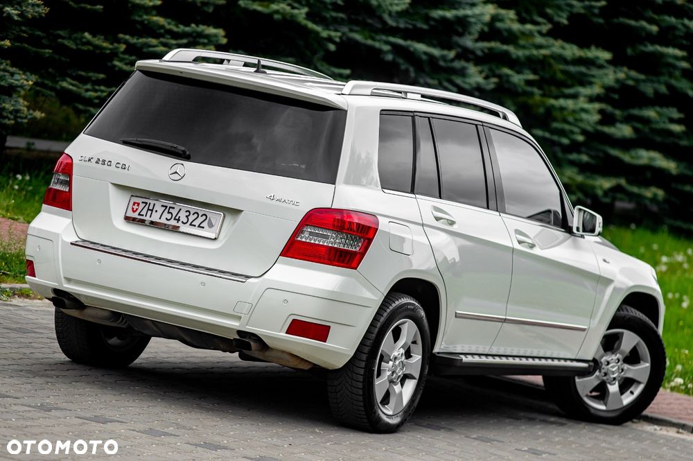 Mercedes-Benz GLK 250 CDI DPF 4Matic BlueEFFICIENCY 7G-TRONIC SPORT EDITION - 11