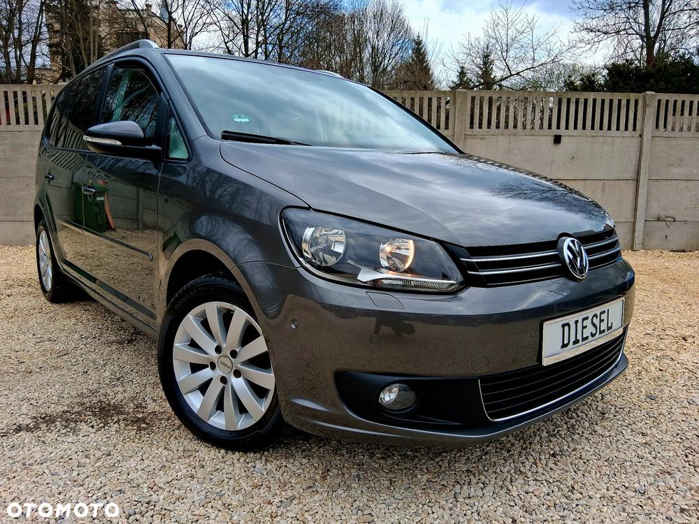 Volkswagen Touran 2.0 TDI DPF BlueMotion Technology STYLE - 4