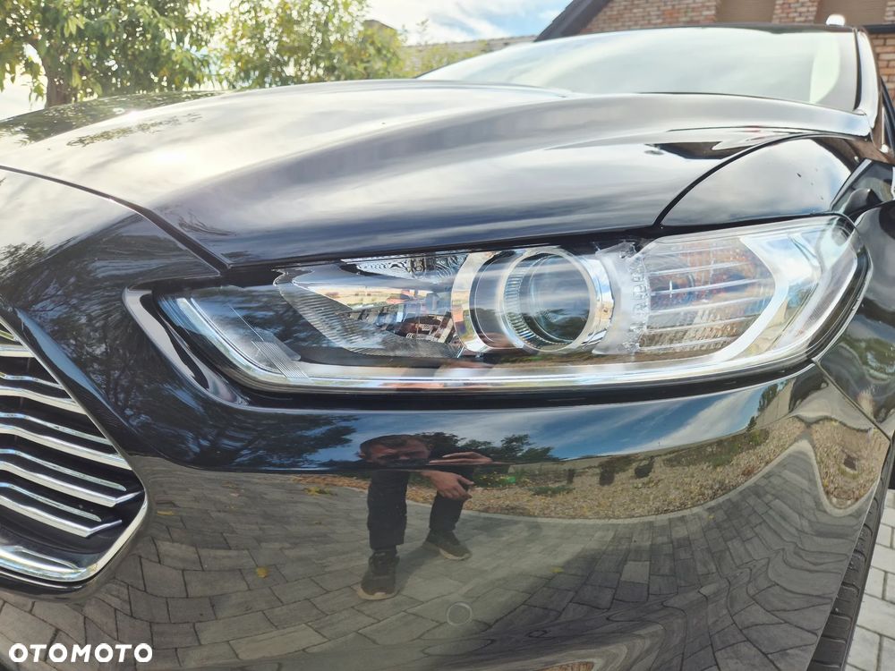 Ford Mondeo - 36