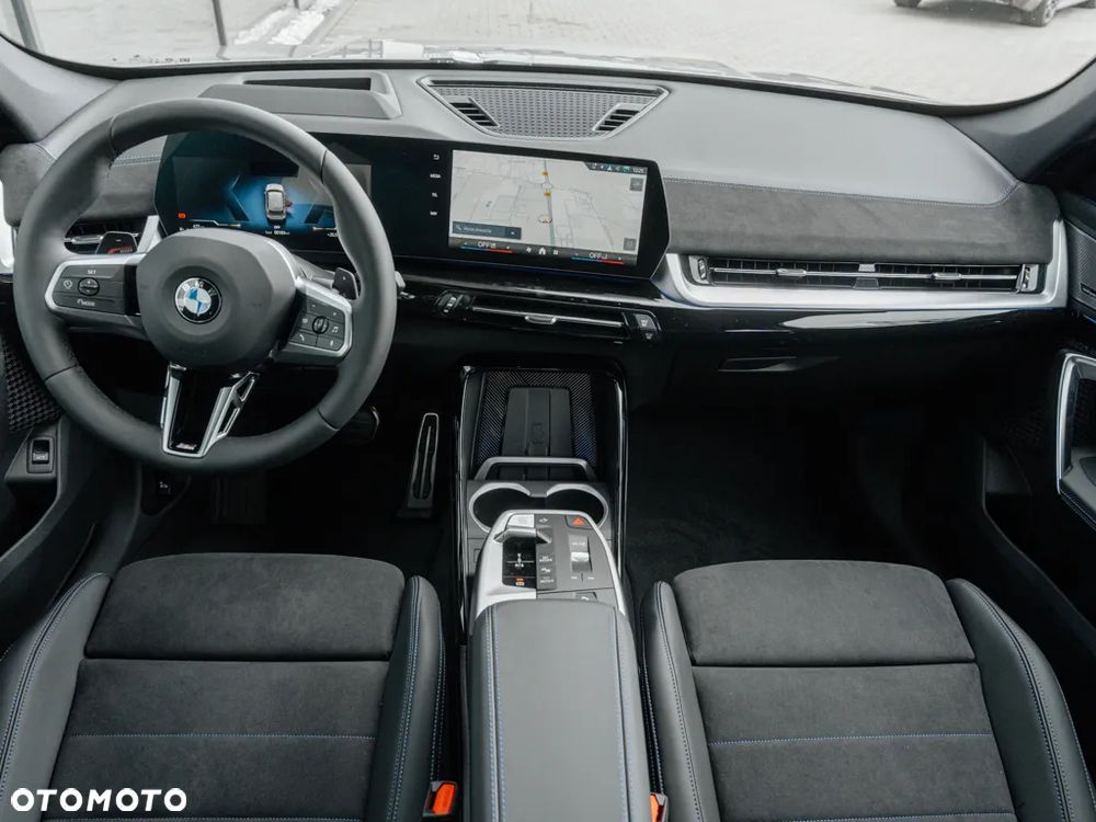 BMW X1 xDrive23i mHEV - 9