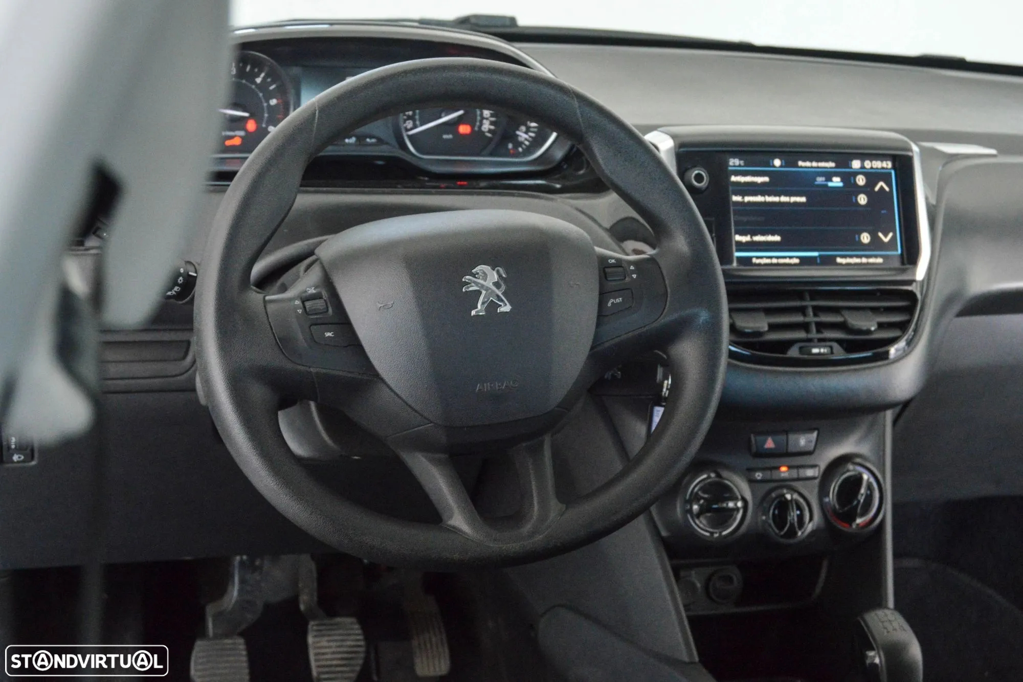 Peugeot 208 Van 1.5 BlueHDI 2L - IVA dedutível - 23