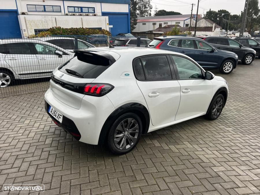 Peugeot e-208 50 kWh Active - 2