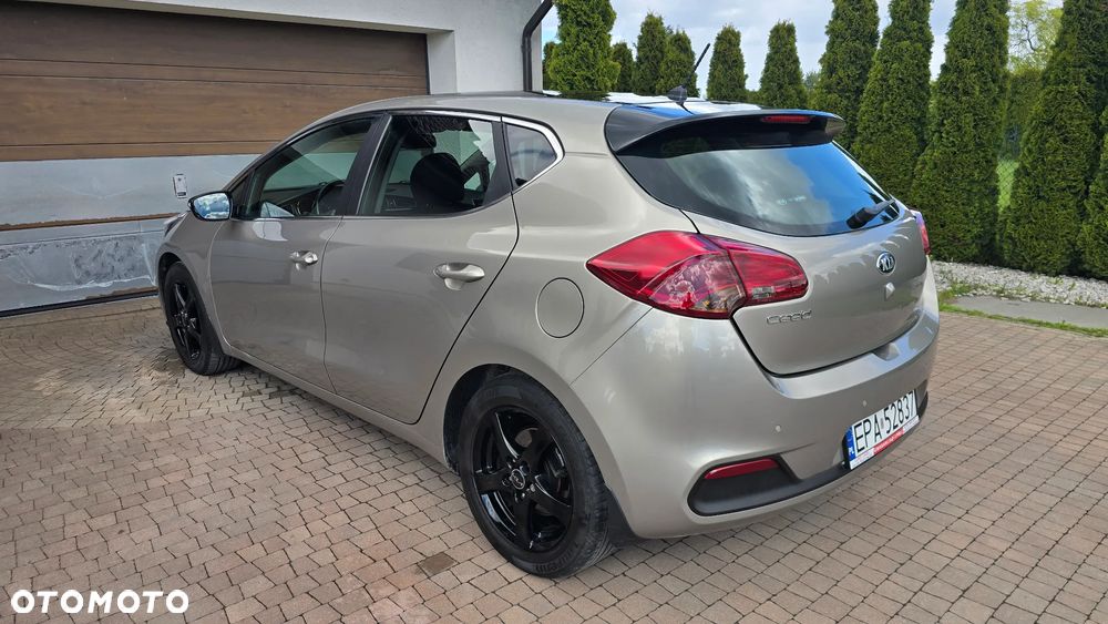 Kia Ceed - 6