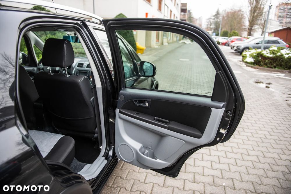 Suzuki SX4 1.6 Premium - 20