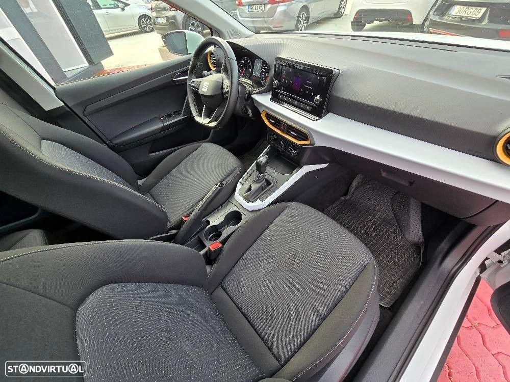 SEAT Arona - 12