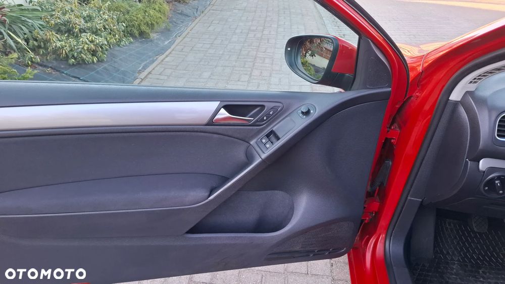 Volkswagen Golf - 12