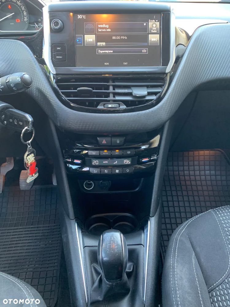 Peugeot 208 PureTech 110 Stop & Start Allure - 24