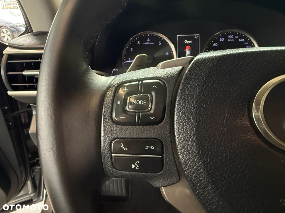 Lexus IS 200t Elegance - 26