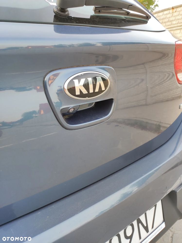 Kia Rio - 20