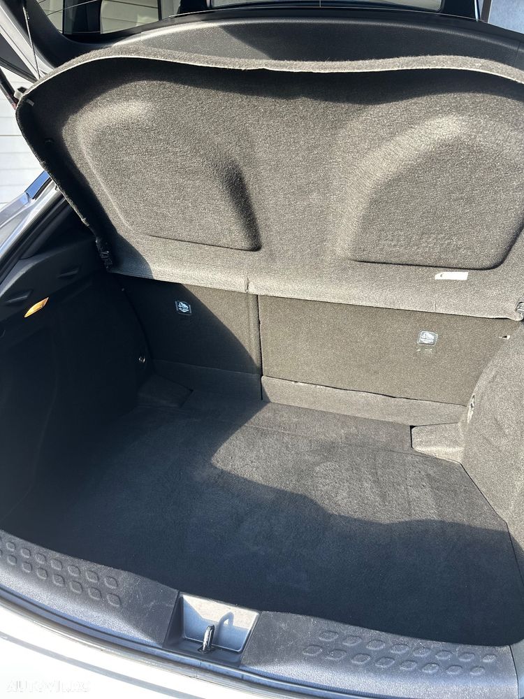 Toyota C-HR 1.8 HSD 4x2 CVT C-lassy LED - 21