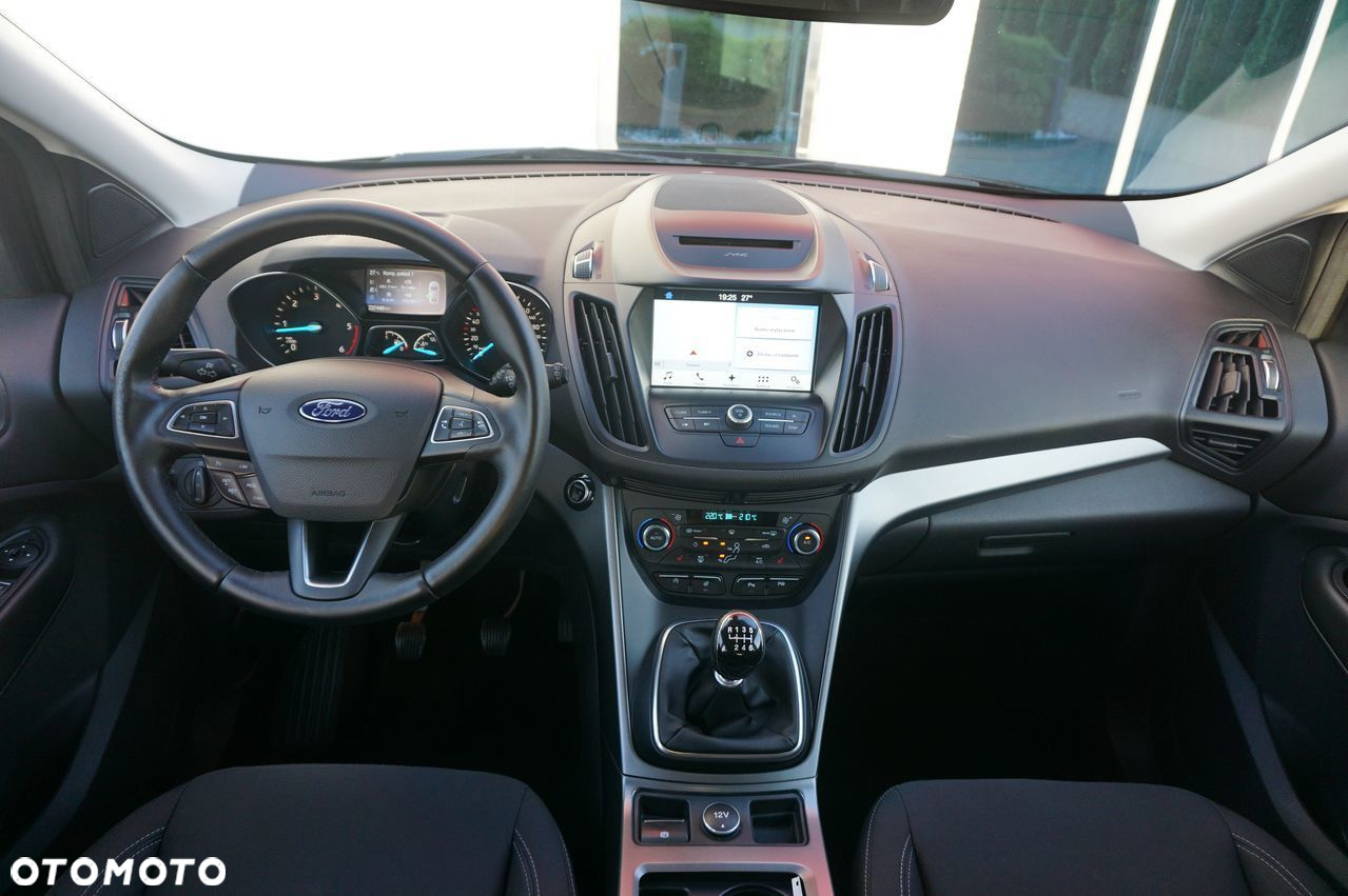 Ford Kuga - 16