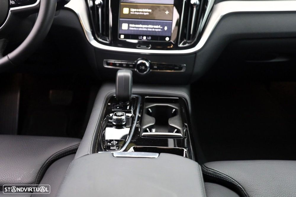 Volvo V60 2.0 T6 AWD TE Plus Dark - 20
