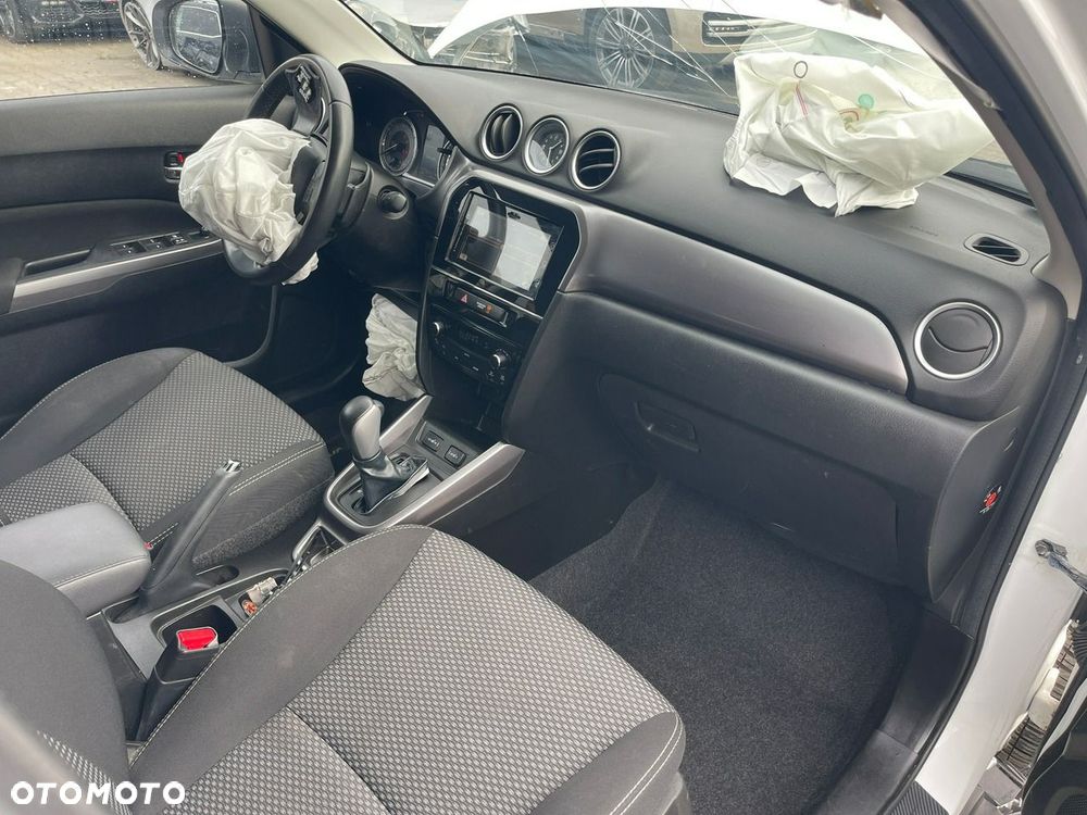 Suzuki Vitara 1.4 Boosterjet Hybrid Automatik Comfort - 8