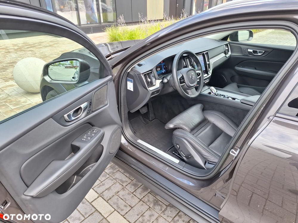 Volvo V60 Cross Country Ultimate B5 B AWD - 15